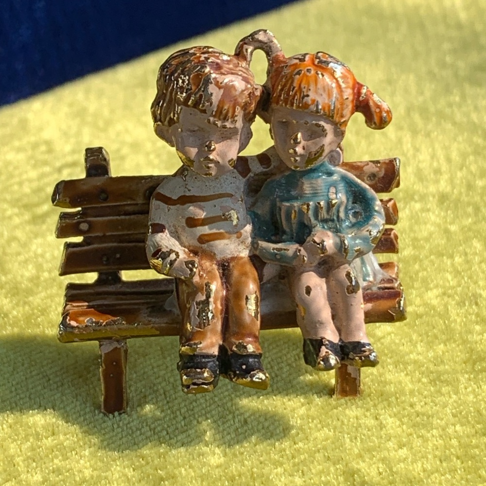 Fran Mar 1972 Enameled Children on the Bench Pendant Collectible